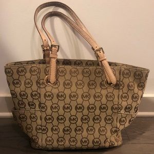 Michael Kors purse